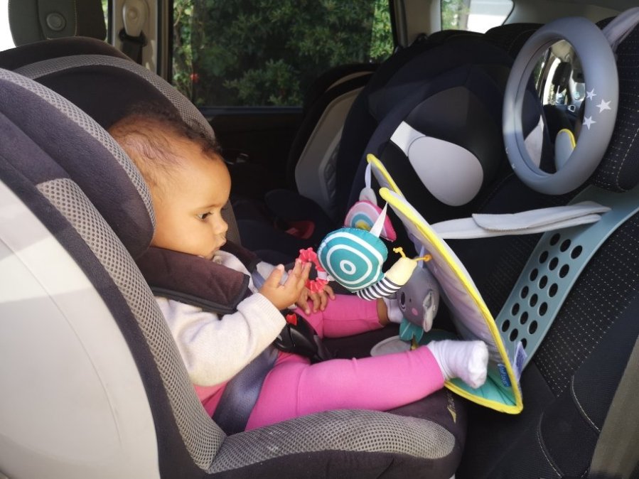 Occuper bébé dans la voiture – Ma vie trépidante de maman